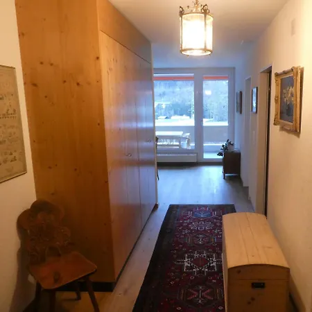 Apartment Viamalablick *